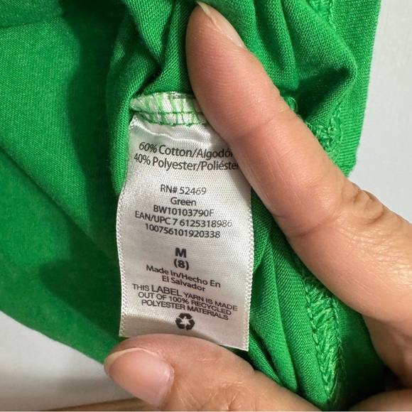 St. Patrick’s Day T-Shirt with Leprechaun Hat Design Size Medium - Picture 4 of 6